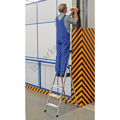 Ergonomikus lépcsőfokos állólétra 1x4 fokos használata